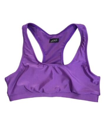 To[p deportivo liso morado